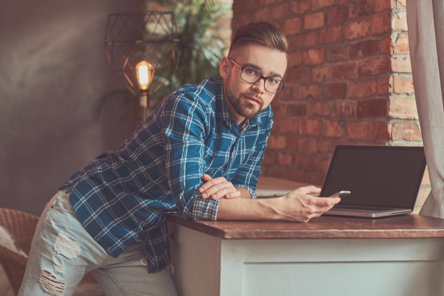 Praktische Arbeit an KI-Governance-Rahmenwerk